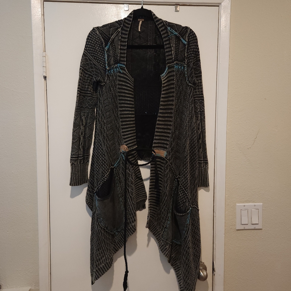 Free People Black and Gray Cardigan - Picture 2 of 6